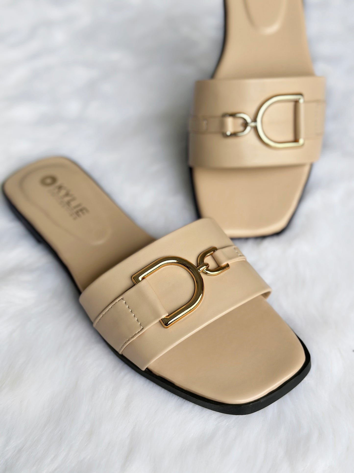 Slide Sandals with Ornament