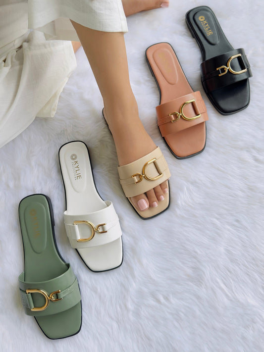 Slide Sandals with Ornament
